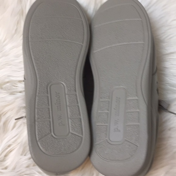 P. W. Minor clay color therapeutic shoes. NWT. - Picture 7 of 9